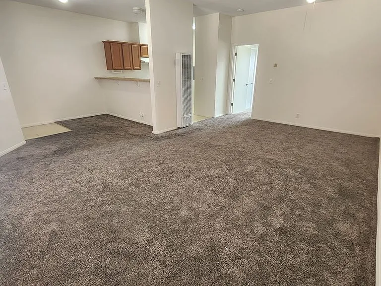 200 S 13th St #302 — Photo 5