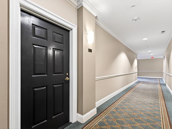5th image of 2813 Market Bridge Ln Unit 205