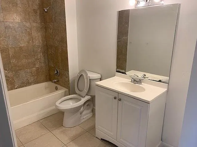 2169 SW 80th Ter #2169 — Photo 8