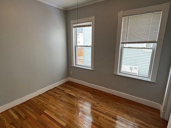 3rd image of 155 Essex St Floor 1