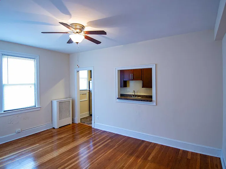 Connecticut Avenue Apartments/Dore/The Abby — Photo 61