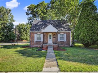 31980 Alvin St, Garden City, MI 48135