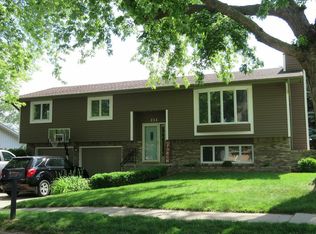 311 Wildwood Rd, Council Bluffs, IA 51503