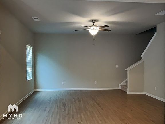 3rd image of 418 S Fortune Way