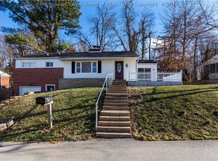 5 Marquis Dr, Huntington, WV 25705