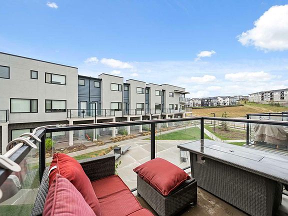 4th image of 504-218 Sherwood Sq NW #504