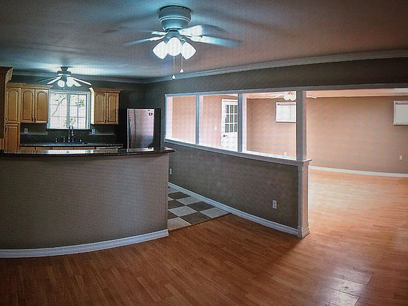 3rd image of 7654 Royer Ave