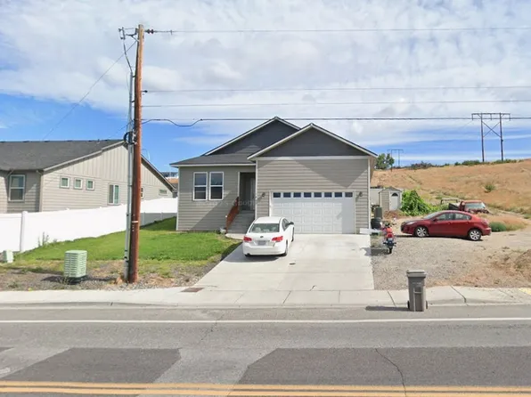 1969 8th St NE, East Wenatchee, WA 98802