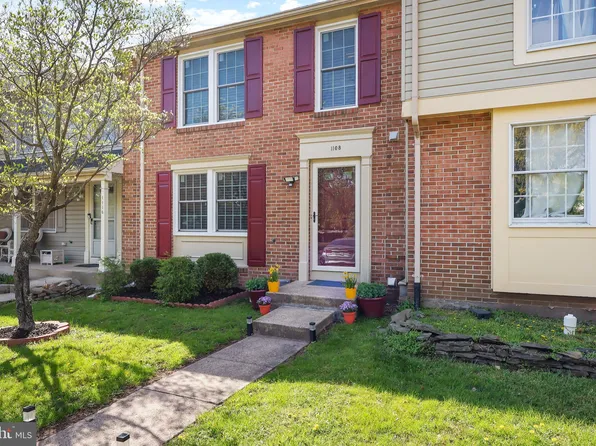 1108 Casper Dr, Herndon, VA 20170