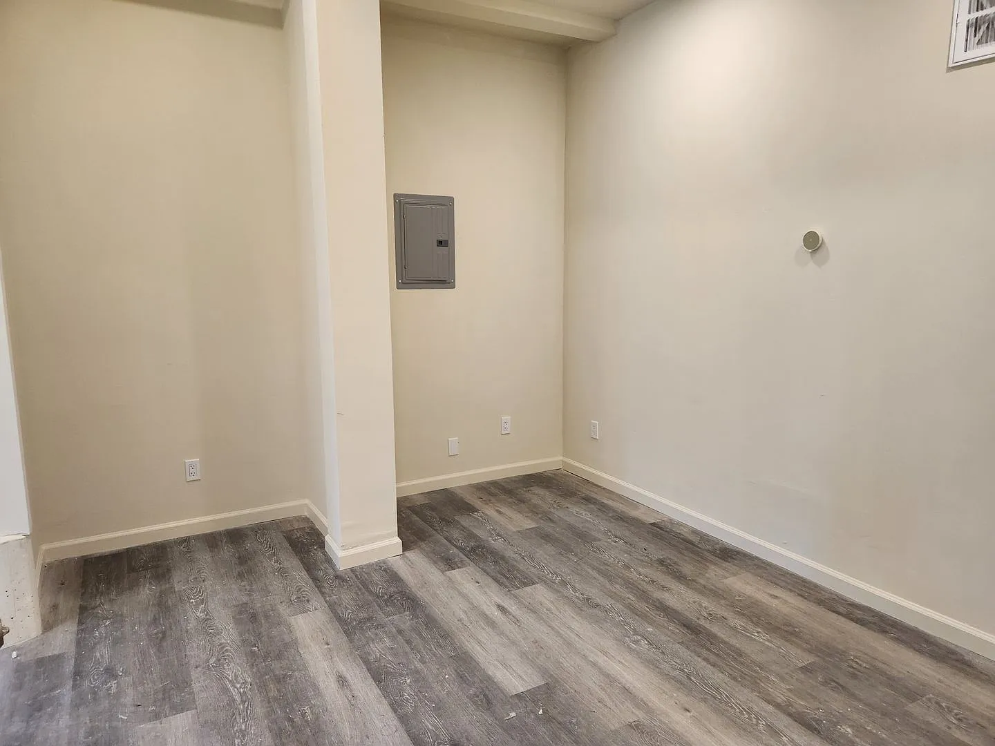 570 Boden Way — Photo 4