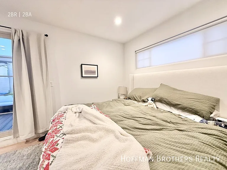 320 N Crescent Dr #8 — Photo 10