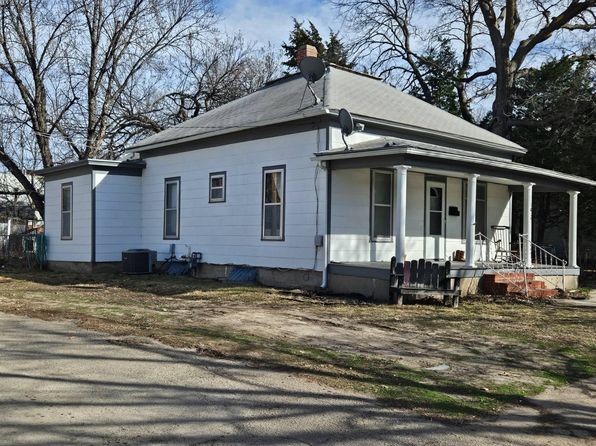 1015 Broadway St, Concordia, KS 66901