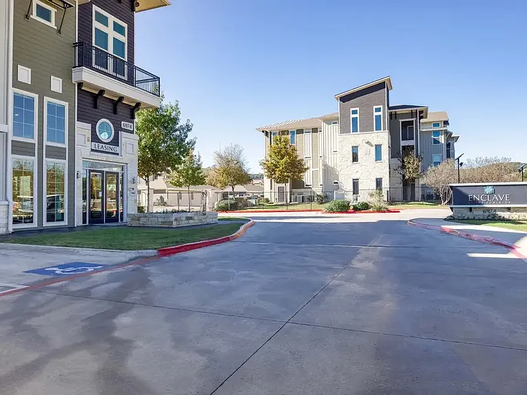Enclave at the Dominion Apartments — Photo 4