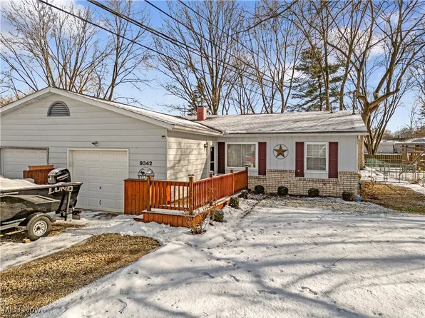 9342 Gerald Dr, Streetsboro, OH 44241