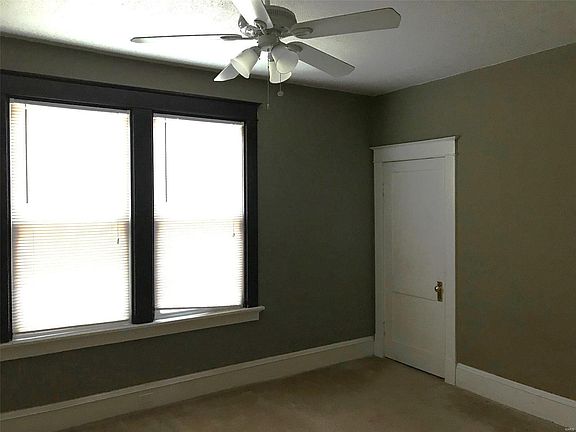 4th image of 4343 Wallace St