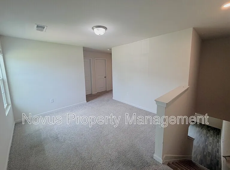 506 Amelia Ct — Photo 11