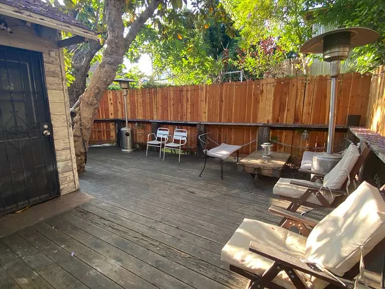 6537 Lexington Ave — Photo 36