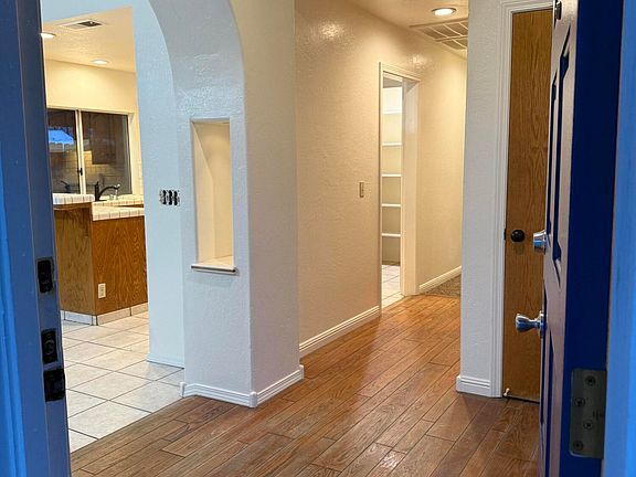 3rd image of 2130 N Clark Court