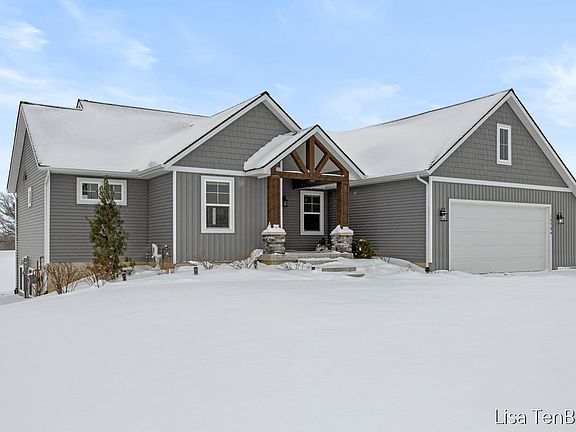 3rd image of 12734 Lockwood Dr