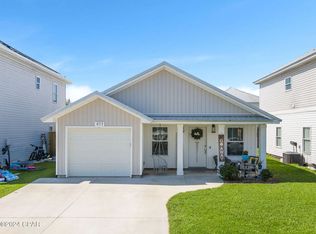 411 Raven Ln, Panama City, FL 32404