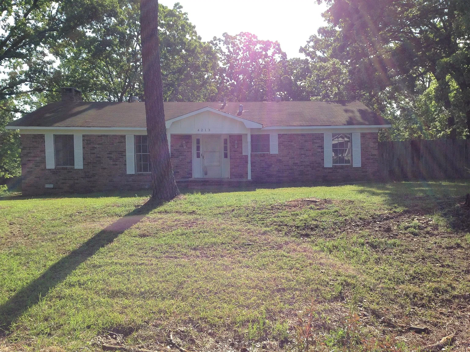3 bed, 1937 sqft, $1,900 — Photo 1