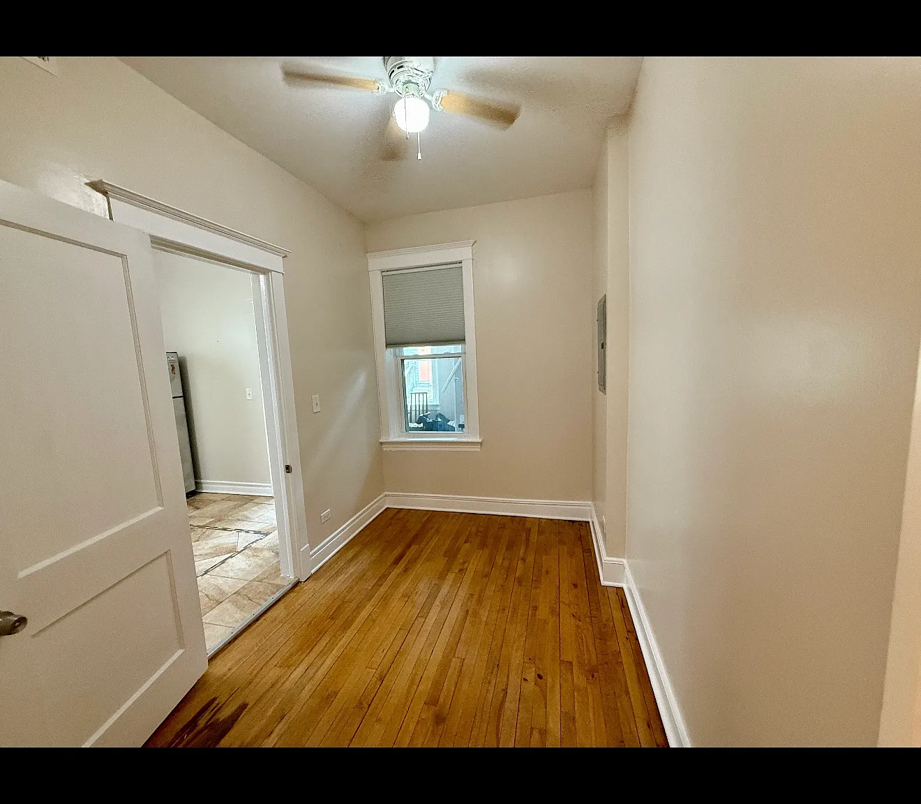 2 bed, 900 sqft, $1,800 — Photo 2