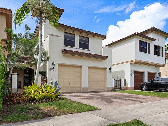 3rd image of 8932 SW 228th Ln