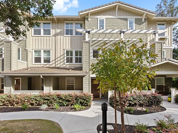 2nd image of 1425 Casa Buena Drive #107