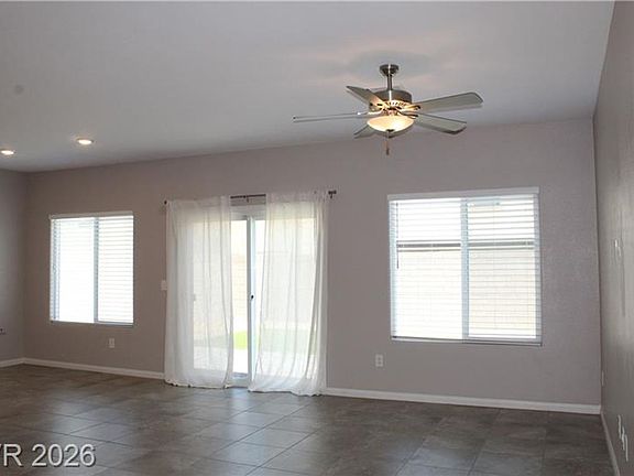 3rd image of 7712 Markarian St