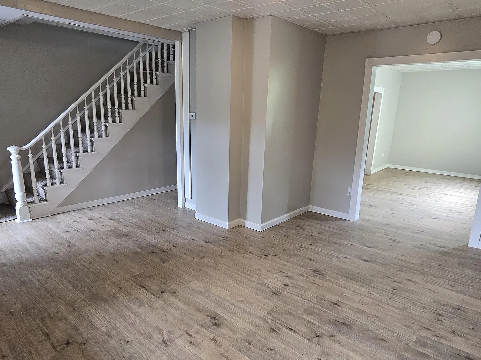 3 bed, 1.5 bath, 1500 sqft, $1,350 — Photo 4