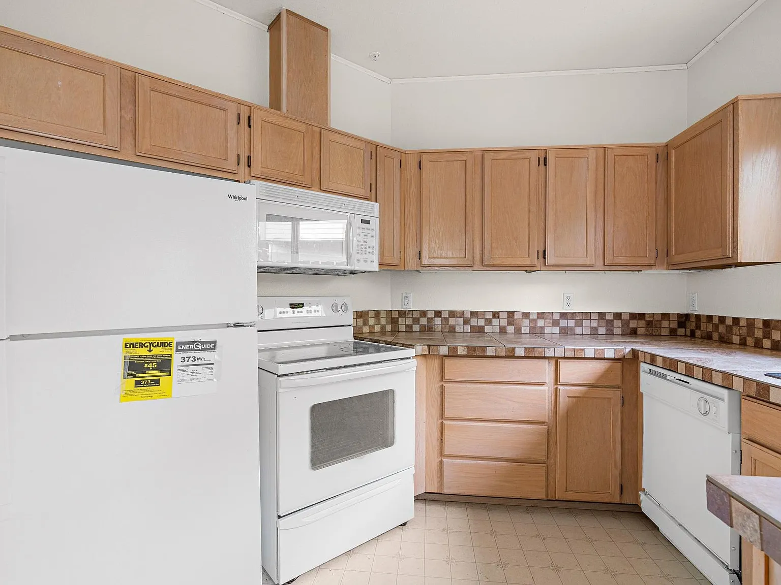 1 bed, 950 sqft, $1,595 — Photo 4