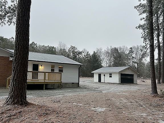 3rd image of 608 Boyd Lake Rd