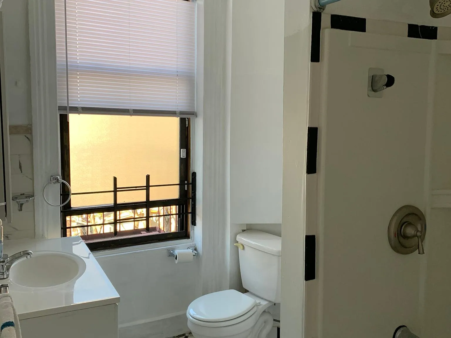 1 bed, 700 sqft, $1,600 — Photo 4
