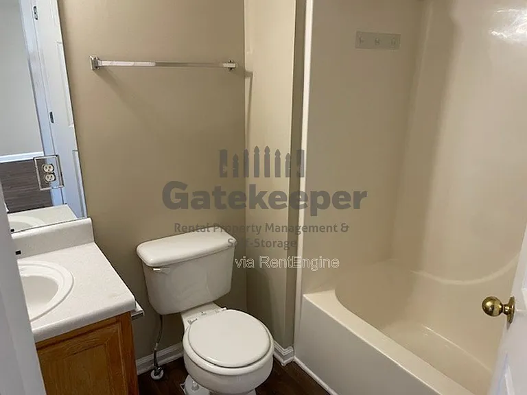 10564 Village Lndg — Photo 12