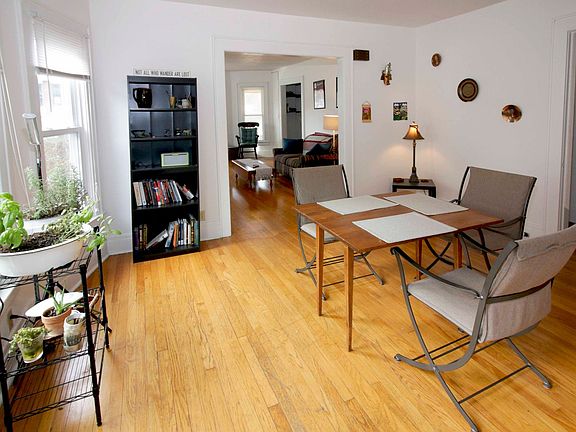 4th image of 1117-1119 Lancaster Ave #1117