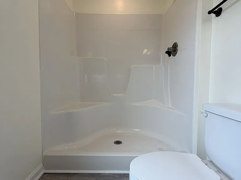 302 E Franck St — Photo 21