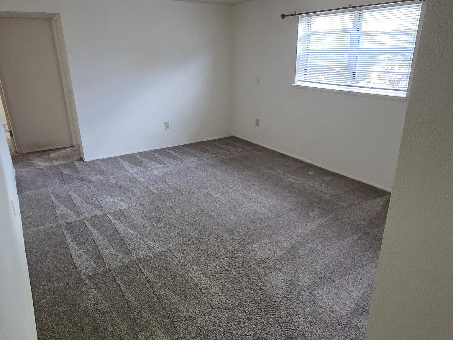 10 Douglas Ln — Photo 4