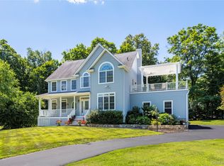 6 Old Town Rd, Beacon, NY 12508