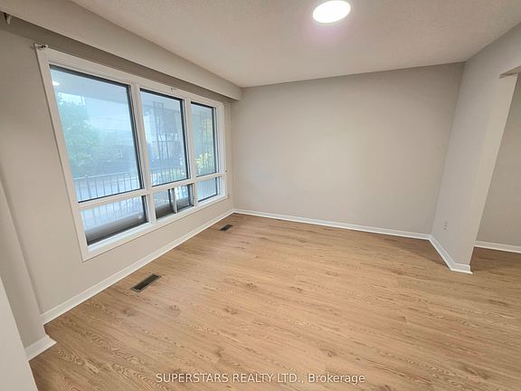 2nd image of 158A Strachan Ave