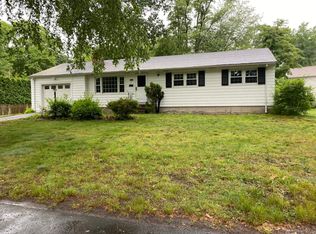 1 Beaver Rd, Barrington, RI 02806
