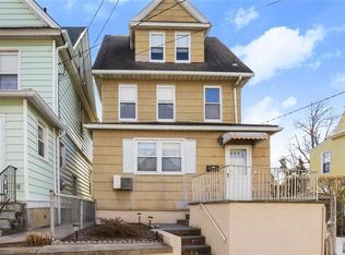 44 Woodbury St, New Rochelle, NY 10805