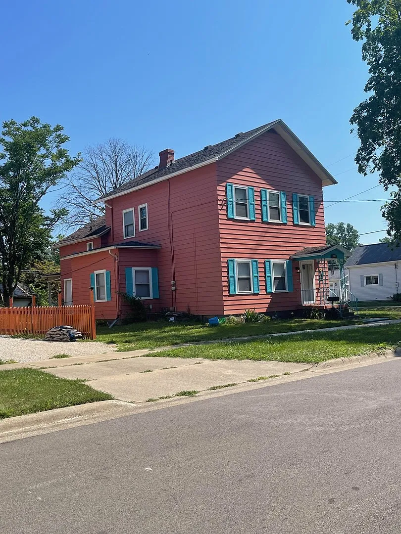 612 E Taylor St photo 1