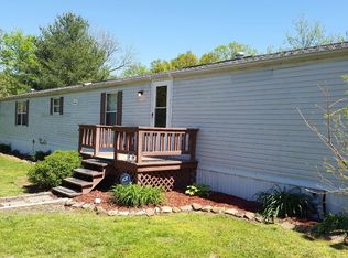 653 Pond Ridge Rd, Murphysboro, IL 62966