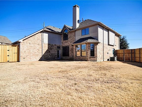 2nd image of 4301 Orchard Gate Dr