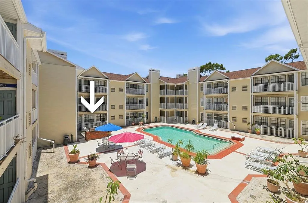 1 bed, 1.0 bath, 631 sqft, $1,950 — Photo 3