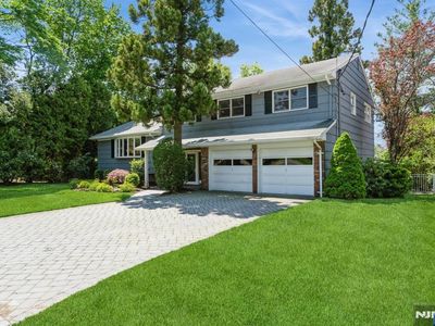 150 Charlotte Pl, Englewood Cliffs, NJ, 07632