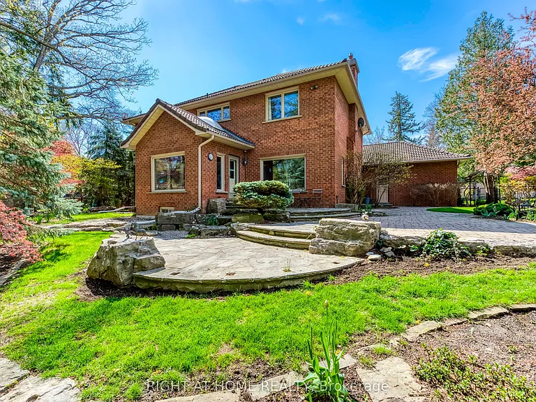 2175 Oneida Ct — Photo 38