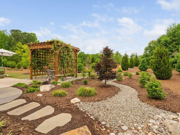829 Churton Pl, Cary, NC 27518