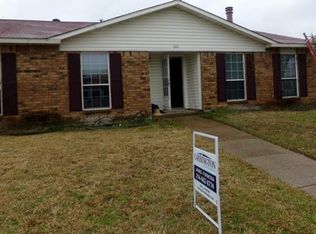 622 Northwind Ln, Garland, TX 75040