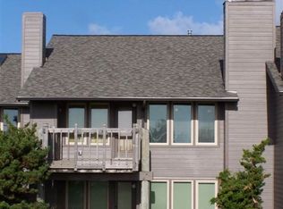 296 N Spruce St, Cannon Beach, OR 97110